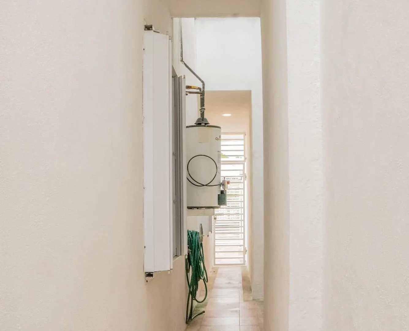 Comoda Casa Con 2 Habitaciones En Chetumal