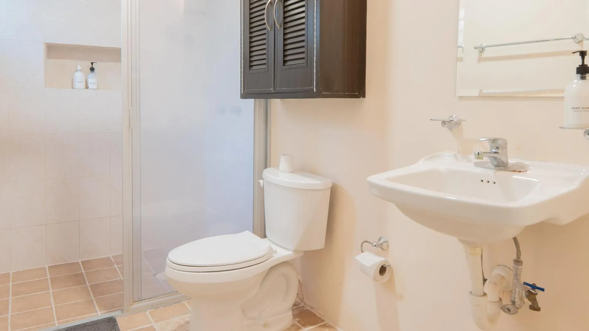 Comoda Casa Con 2 Habitaciones En Chetumal