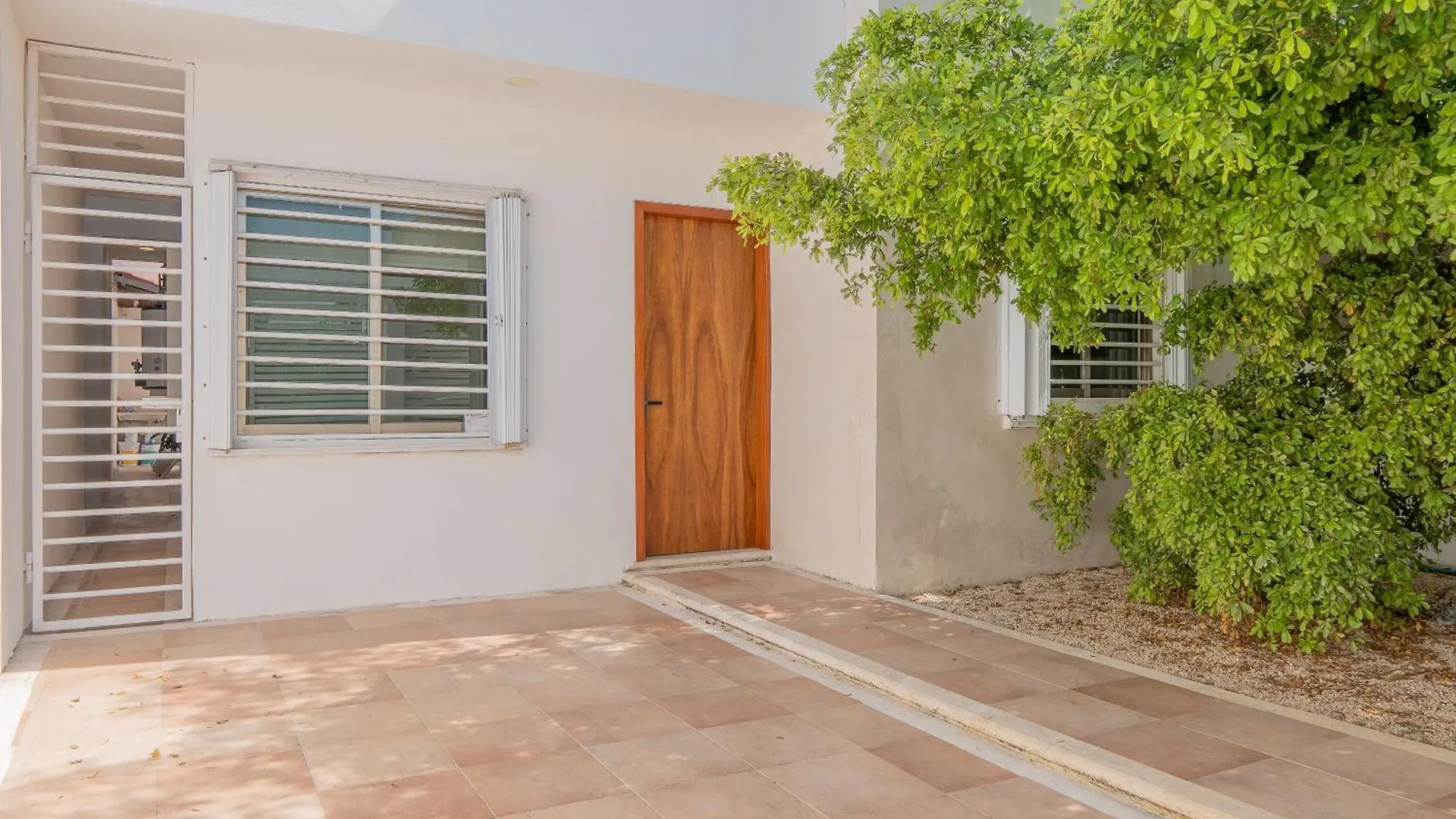 Comoda Casa Con 2 Habitaciones En Chetumal