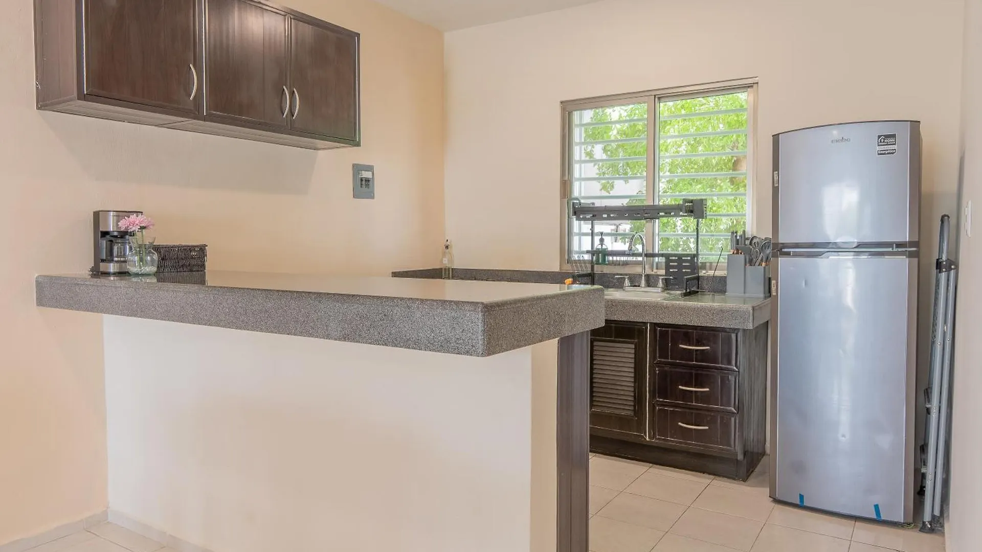 Comoda Casa Con 2 Habitaciones En Chetumal Messico